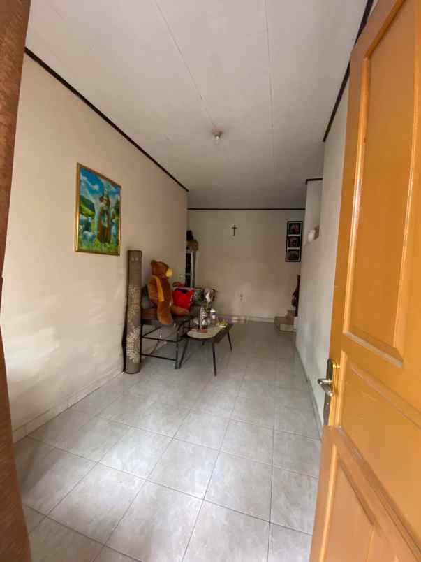 dijual rumah cihanjuang bawah