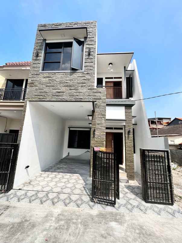 dijual rumah cijantung