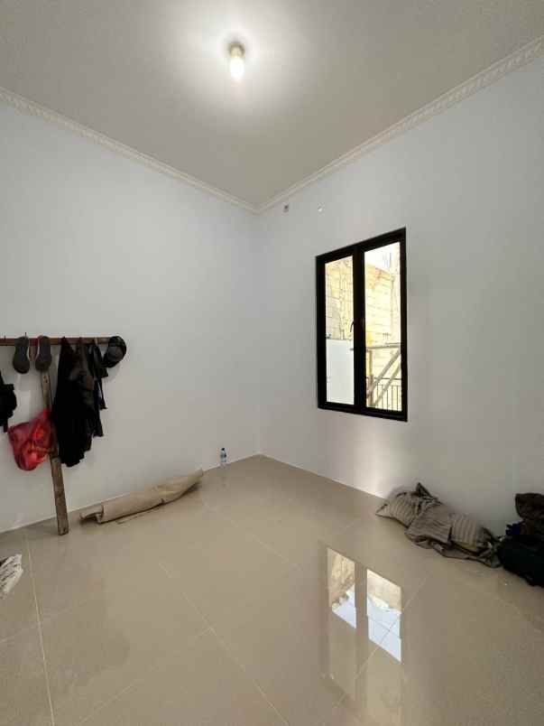 dijual rumah cijantung