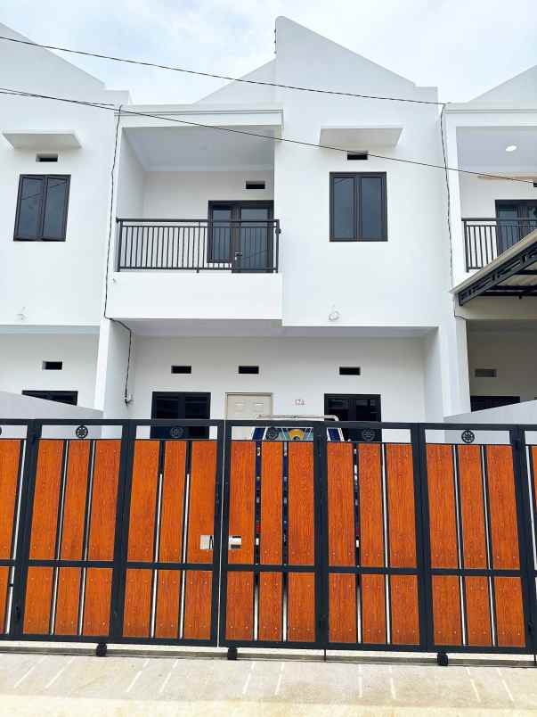 dijual rumah cijantung