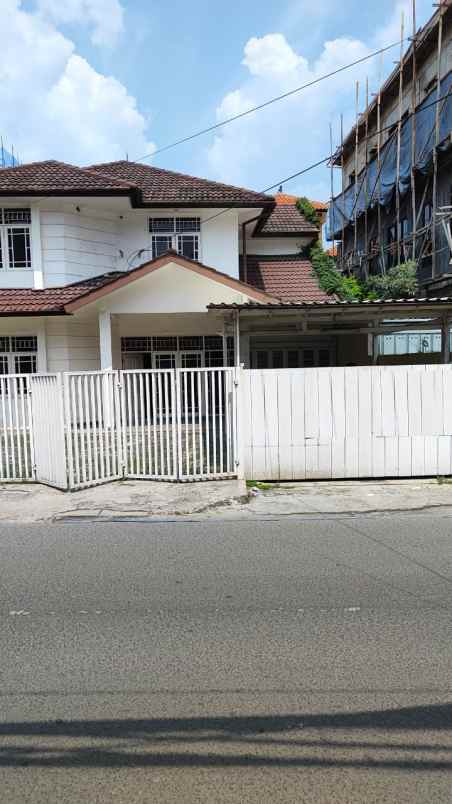 dijual rumah cilandak barat