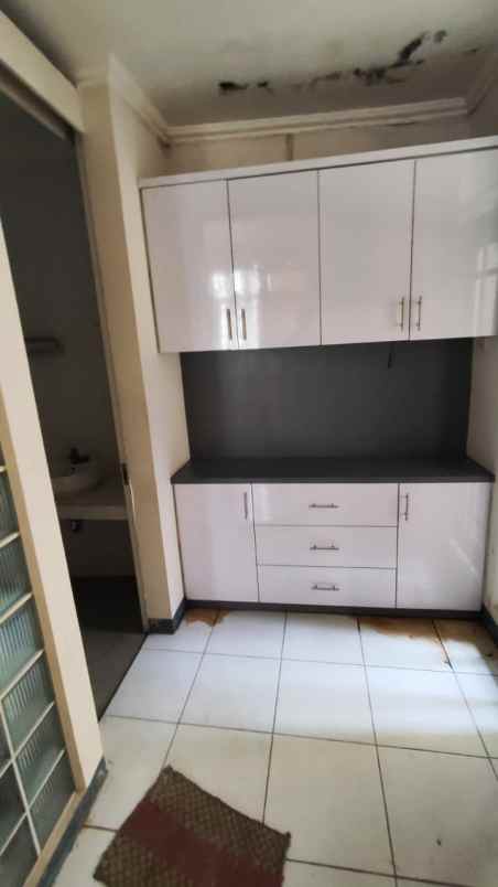 dijual rumah cilandak barat