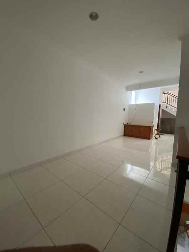 dijual rumah cilandak timur