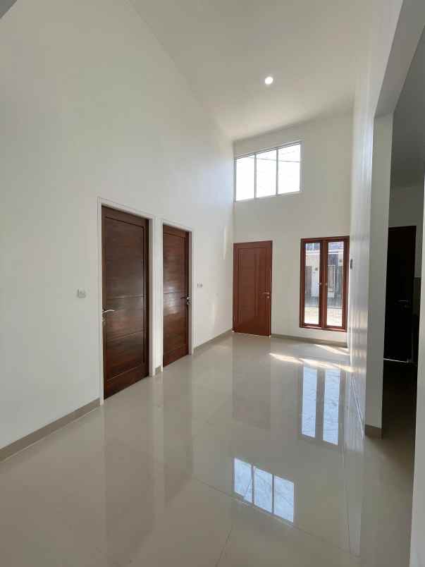 dijual rumah cinangka depok