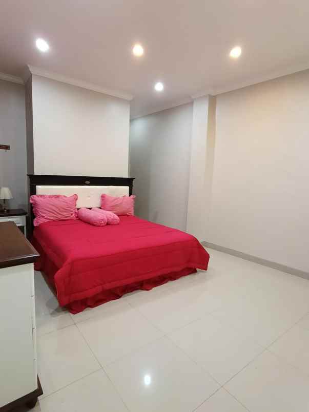 dijual rumah cipinang besar