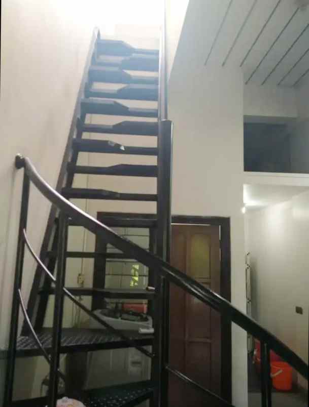 dijual rumah cipinang elok 2 jatinegara