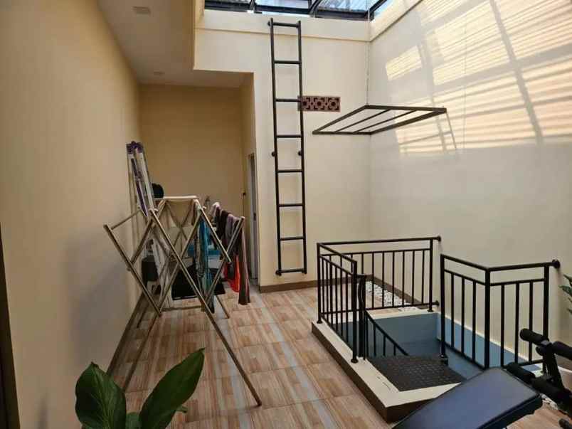 dijual rumah cipinang indah jalan rajawali