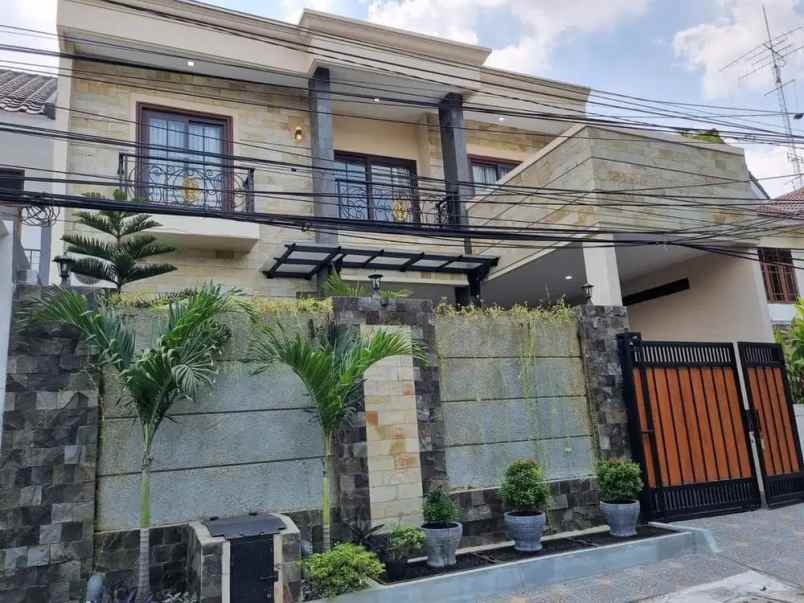 dijual rumah cipinang indah jalan rajawali