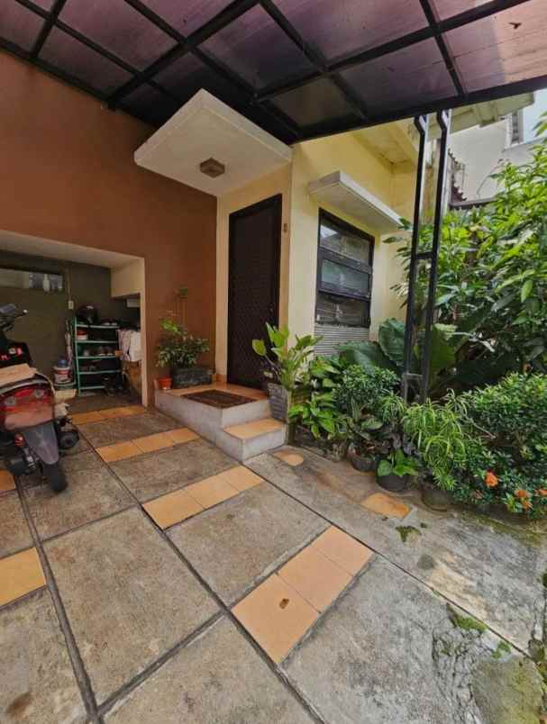 dijual rumah cirendeu ciputat timur tangsel