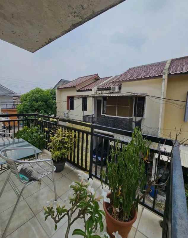 dijual rumah cirendeu ciputat timur tangsel