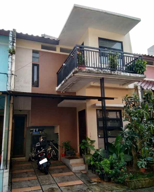 dijual rumah cirendeu ciputat timur tangsel