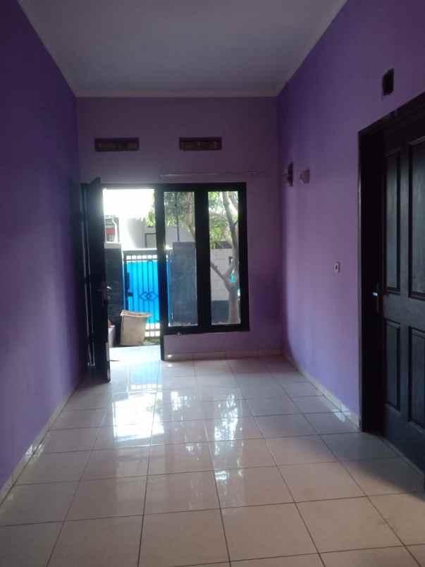 dijual rumah cisaranten kulon