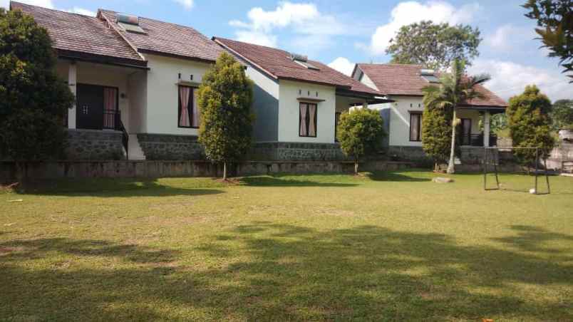 dijual rumah cisarua