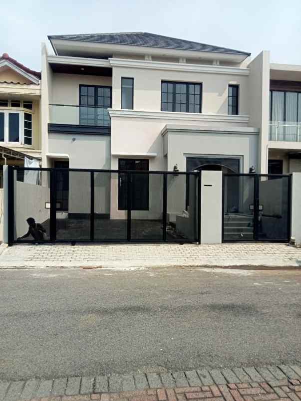 dijual rumah citraland