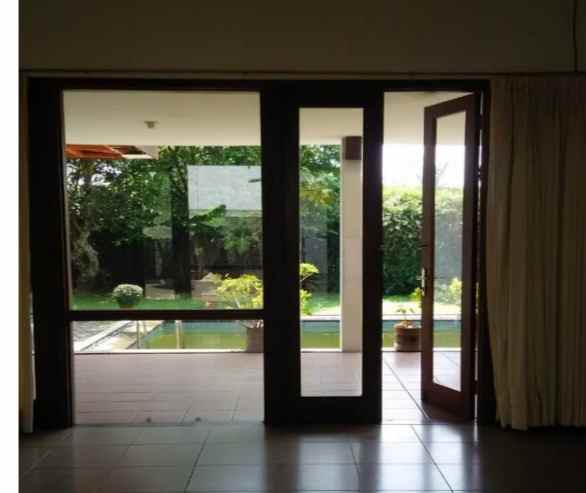 dijual rumah ciumbeluit