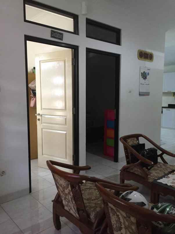 dijual rumah cluster bumi asri