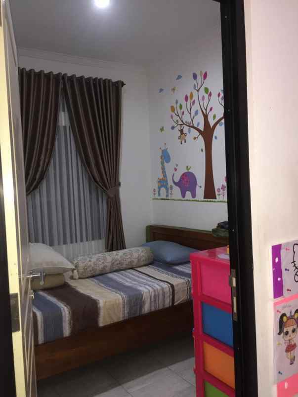 dijual rumah cluster bumi asri