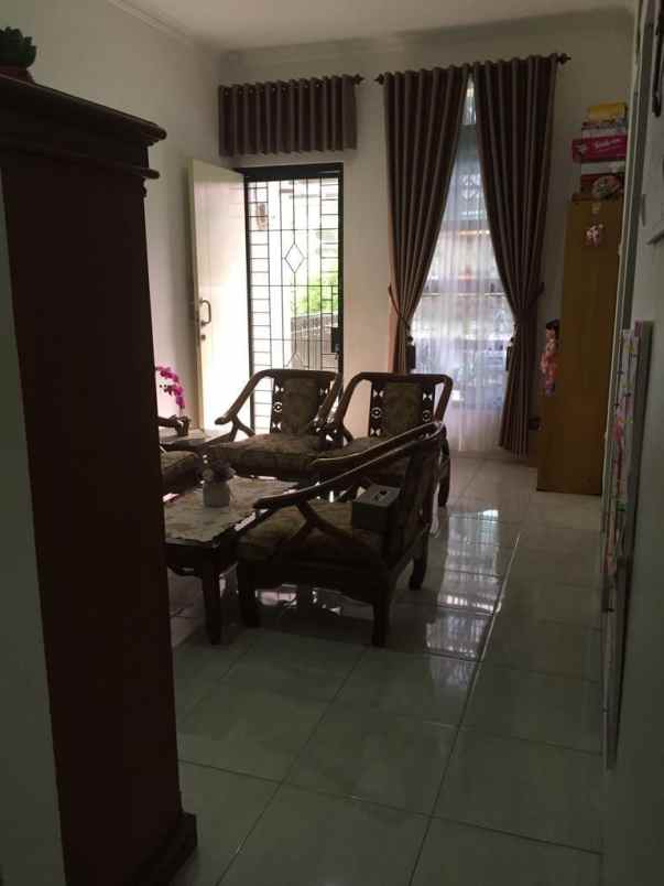 dijual rumah cluster bumi asri