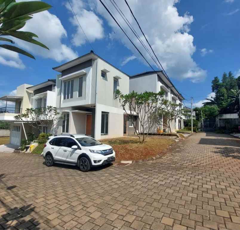 dijual rumah cluster jl pulo