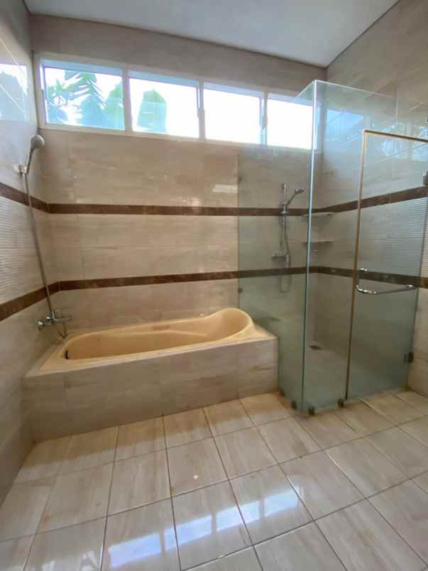 dijual rumah cluster sutera buana alam