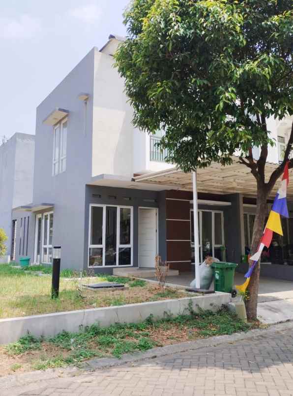 dijual rumah cluster victoria metland