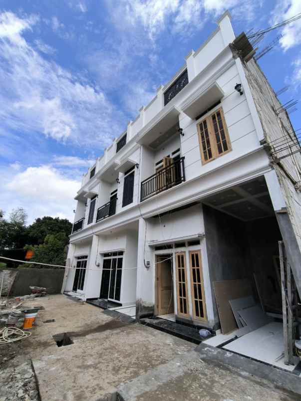 dijual rumah condet kramat jati jakarta