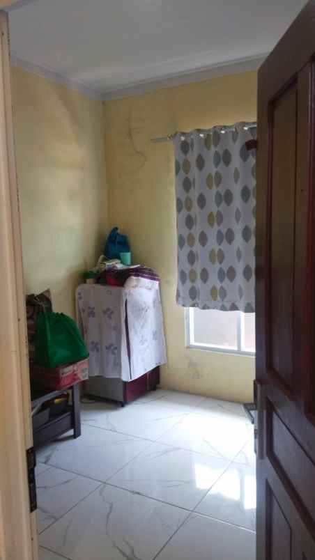 dijual rumah curug bojongsari depok