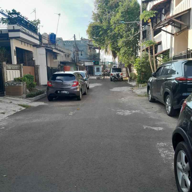 dijual rumah curug pondok kelapa duren
