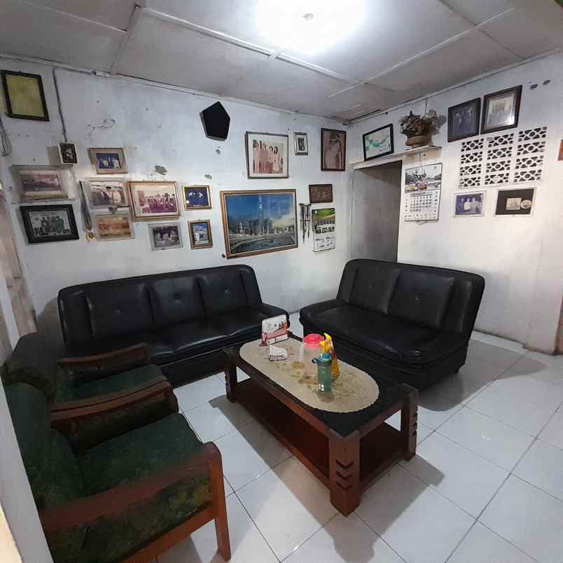 dijual rumah curug pondok kelapa duren