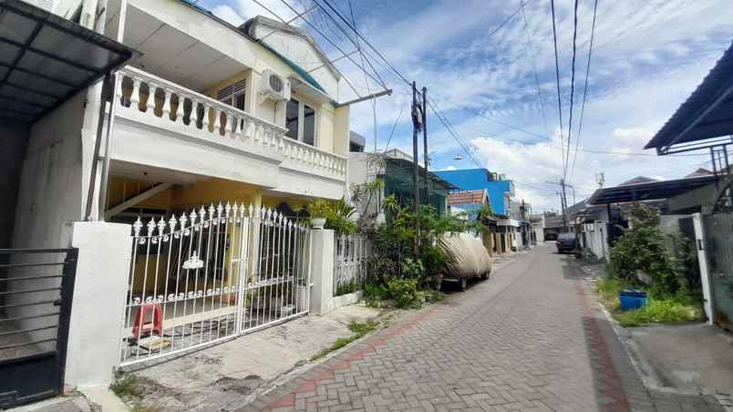 dijual rumah darmo permai utara