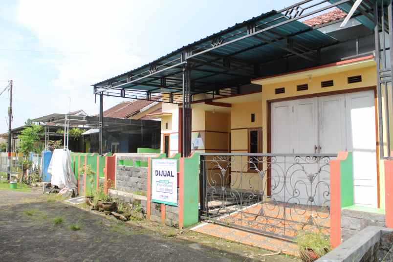 dijual rumah desa gitik kec rogojampi