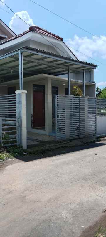 dijual rumah design modern