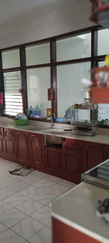 dijual rumah dharmahusada