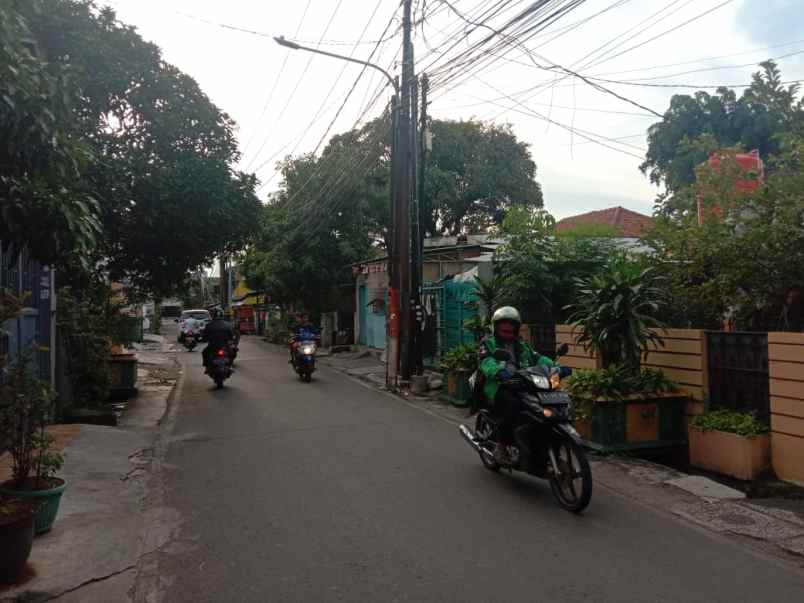 dijual rumah di jln albarkah rawa buaya jakarta barat