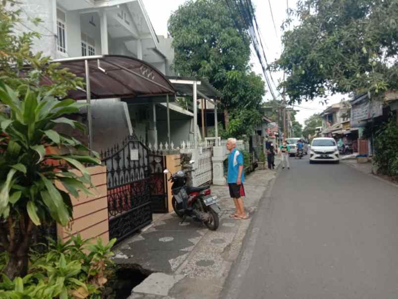 dijual rumah di jln albarkah rawa buaya jakarta barat