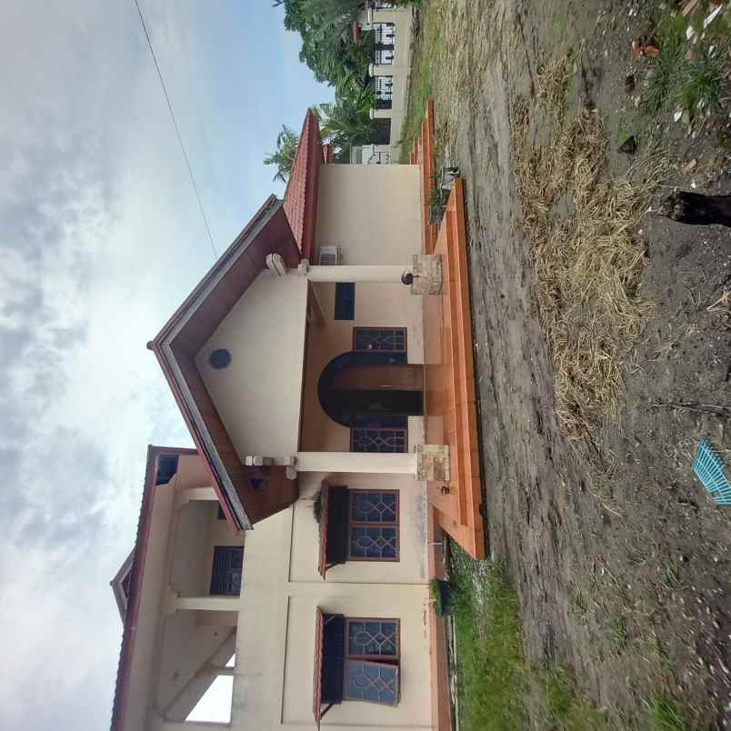 dijual rumah di jln delima panam