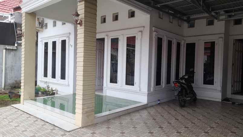 dijual rumah di komplek kuranji permai kota padang