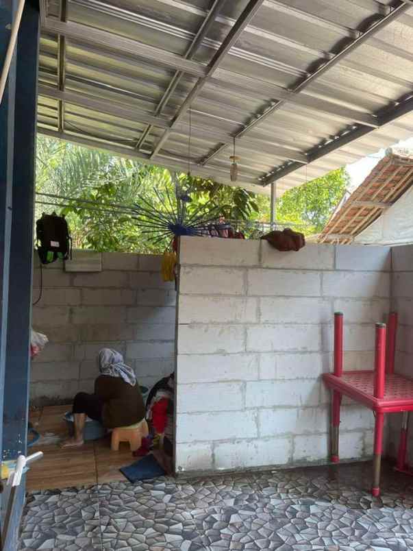 dijual rumah di megu cilik cirebon