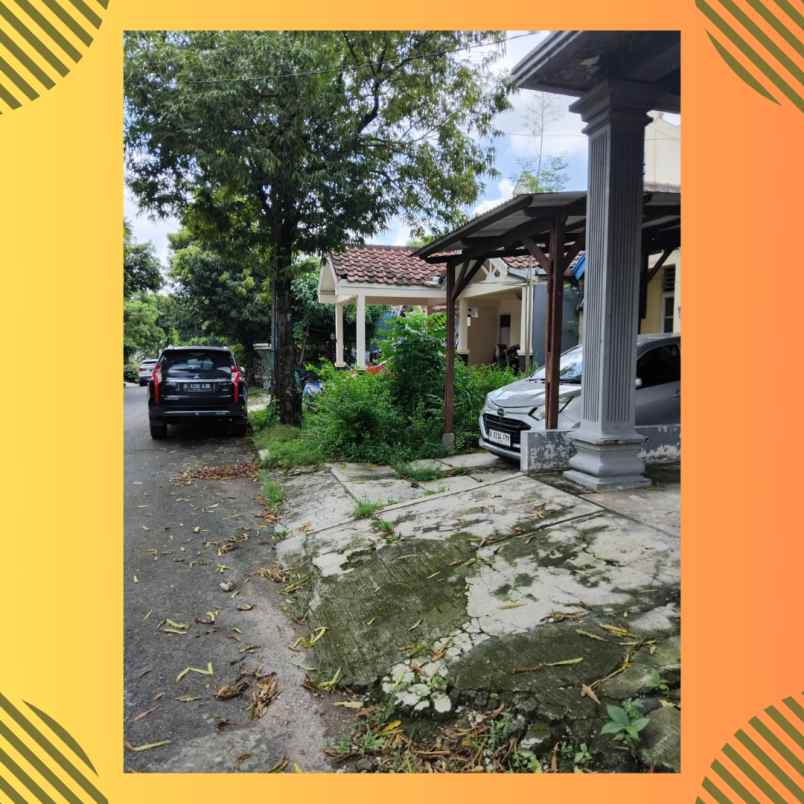 dijual rumah di perumahan meadow green