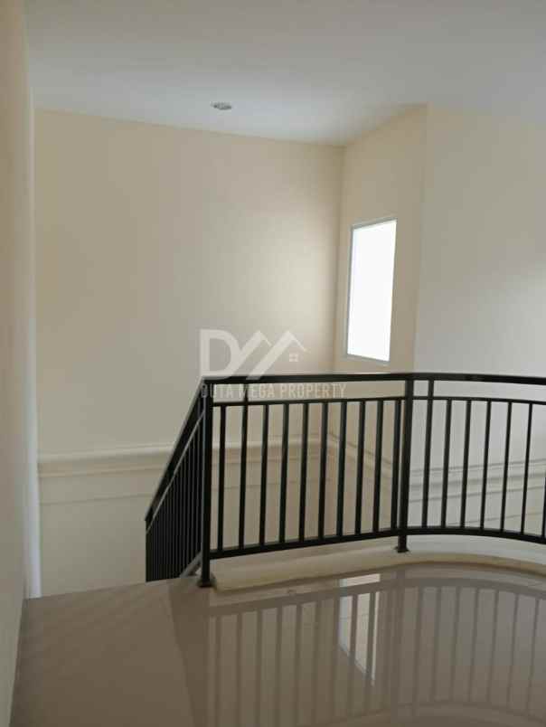 dijual rumah di sektor gading serpong