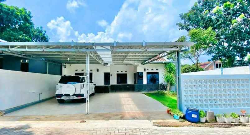 dijual rumah di siroto pupay banyumanik semarang