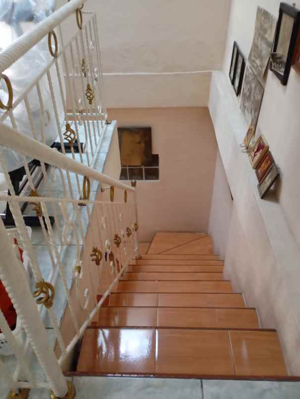 dijual rumah di taman harapan baru thb bekasi