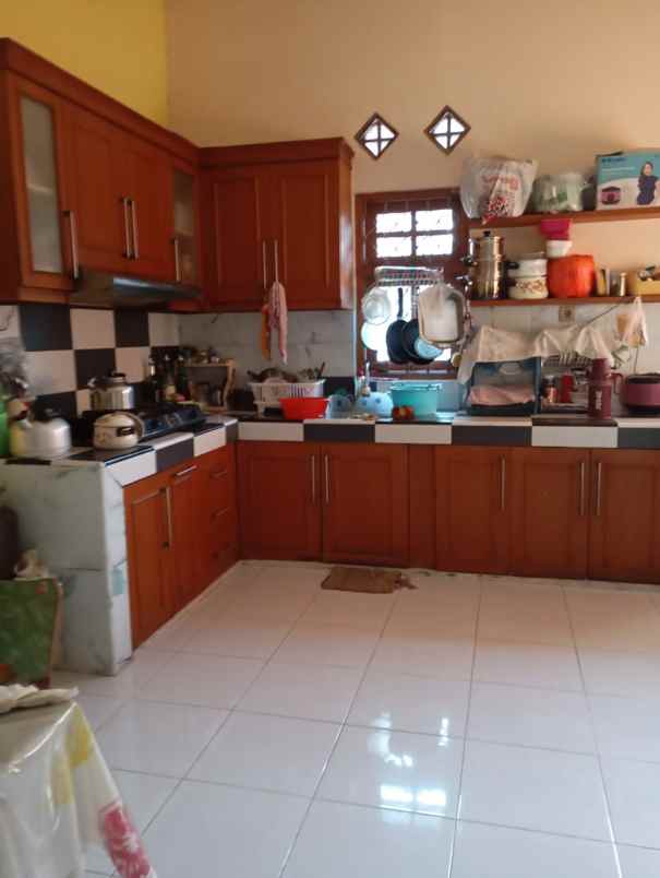 dijual rumah di taman harapan baru thb bekasi