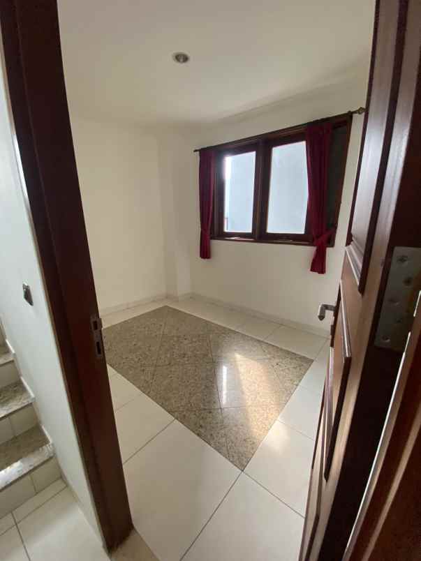 dijual rumah dijual cepat rumah di jl h