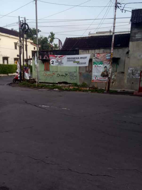 dijual rumah dijual rumah di jl walanda