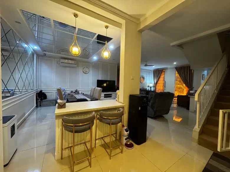 dijual rumah discovery bintaro
