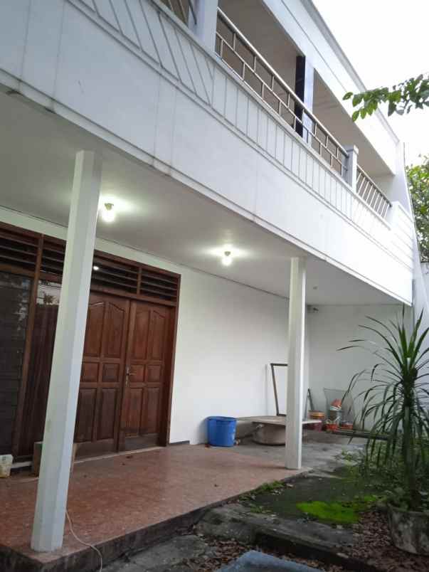 dijual rumah dukuh kupang