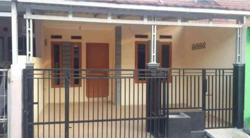 dijual rumah dukuh zamrud