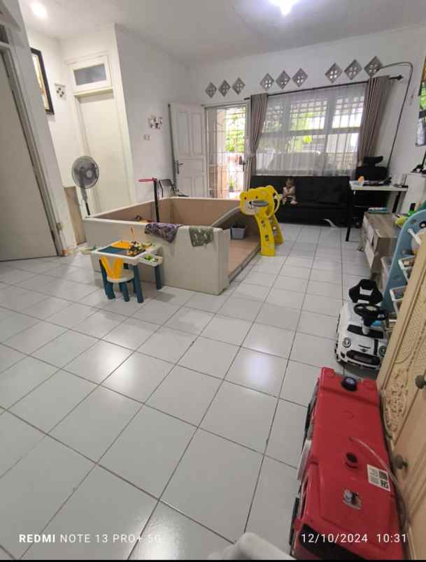 dijual rumah duta graha duta harapan