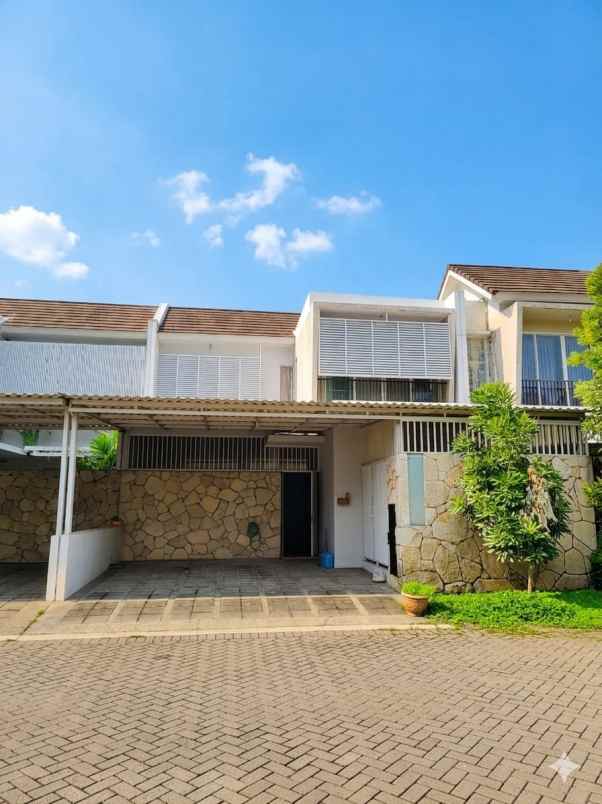 dijual rumah forest mansion